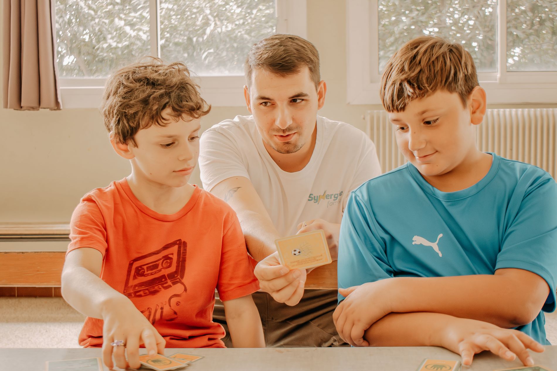 L'informateur - Jeu culture générale en action - Synergie Family