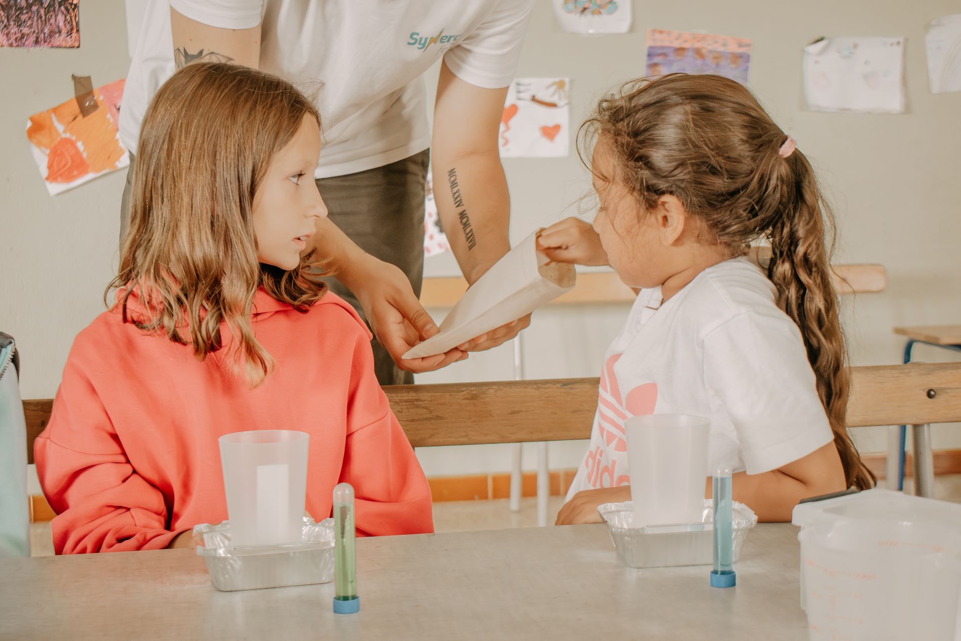 enfant jouant à Kulu wai - Synergie Family